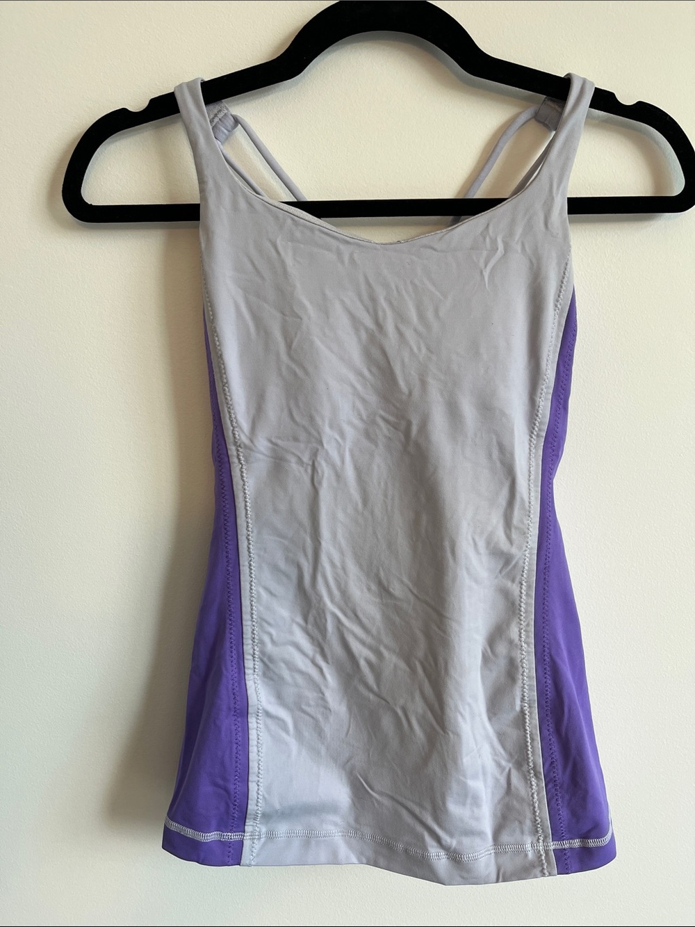 Lululemon workout top